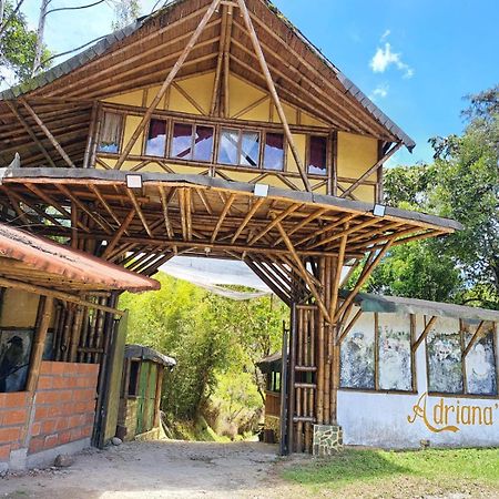 Hotel Guatape Adrianas Bambu Экстерьер фото