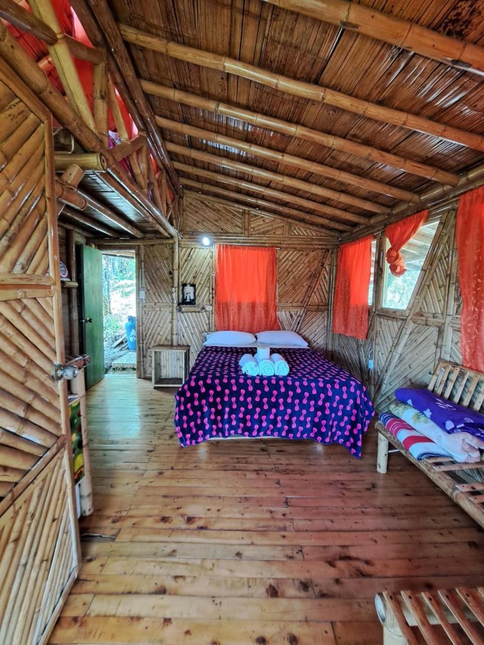 Hotel Guatape Adrianas Bambu Экстерьер фото
