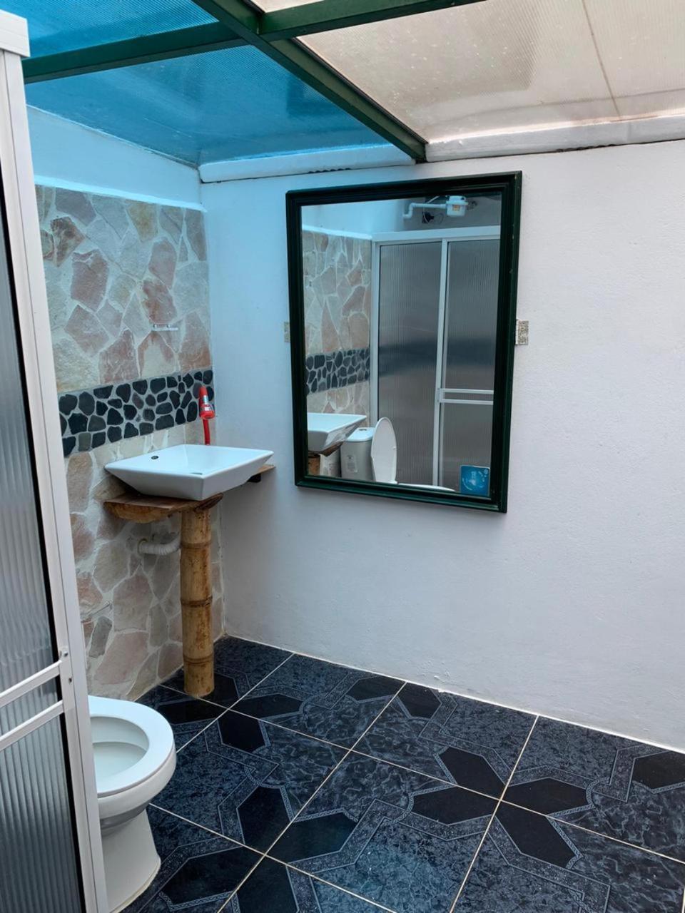 Hotel Guatape Adrianas Bambu Экстерьер фото