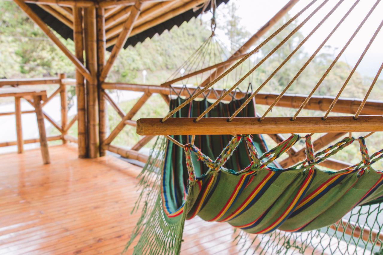 Hotel Guatape Adrianas Bambu Экстерьер фото